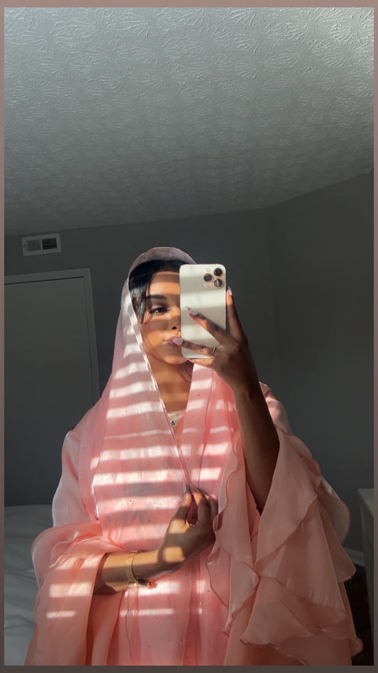 Amira abaya